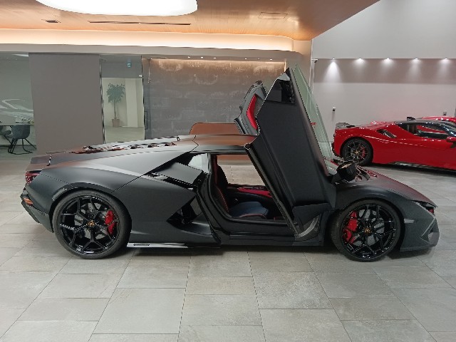 LAMBORGHINI REVUELTO 2024 Image 24