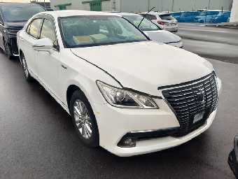 TOYOTA CROWN HYBRID 2014 Image 2