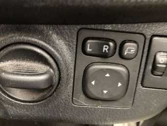TOYOTA VITZ 2019 Image 7