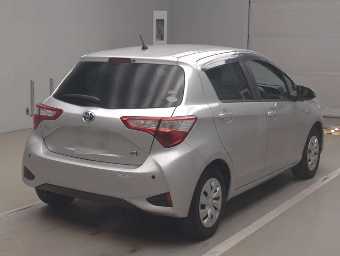TOYOTA VITZ 2019 Image 2