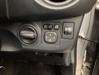 TOYOTA VITZ 2019 Image 7