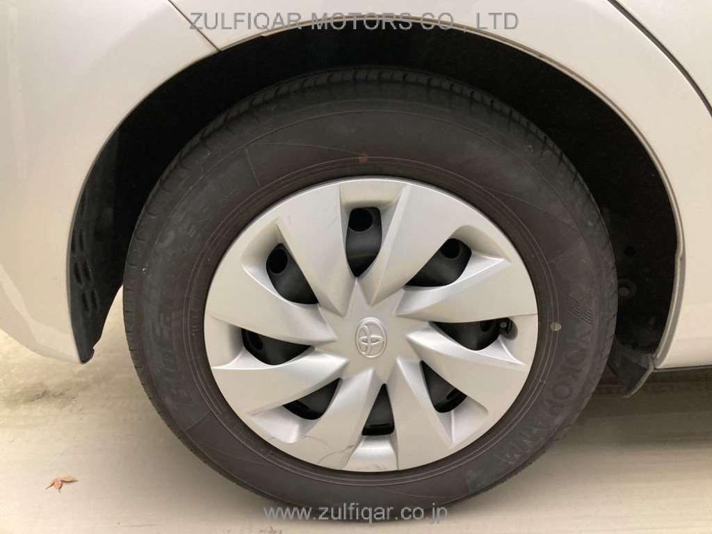 TOYOTA VITZ 2019 Image 10