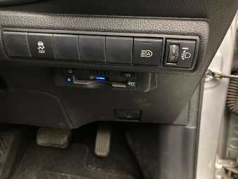 TOYOTA COROLLA TOURING 2019 Image 7