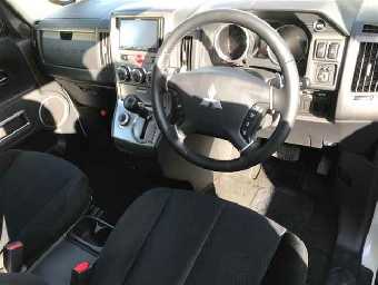 MITSUBISHI DELICA D:5 2014 Image 3