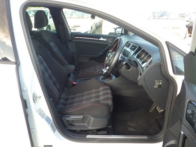 VOLKSWAGEN ARTEON 2014 Image 24