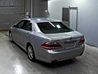 TOYOTA CROWN HYBRID 2011 Image 2