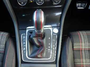 VOLKSWAGEN ARTEON 2013 Image 6