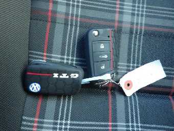 VOLKSWAGEN ARTEON 2013 Image 10