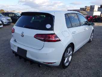 VOLKSWAGEN ARTEON 2013 Image 4