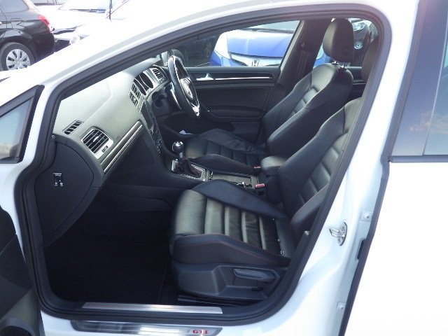 VOLKSWAGEN ARTEON 2014 Image 25