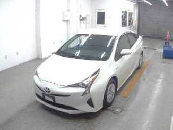 TOYOTA PRIUS 2017 Image 1