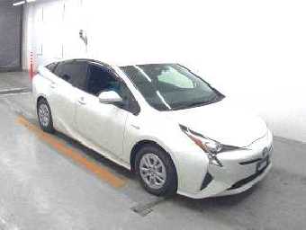 TOYOTA PRIUS 2017 Image 4