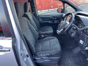 TOYOTA ESQUIRE 2019 Image 6