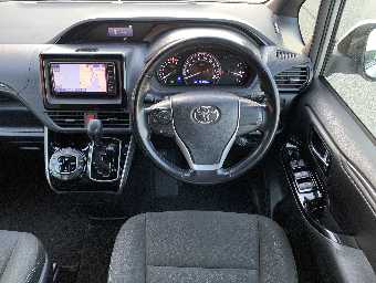 TOYOTA ESQUIRE 2019 Image 13