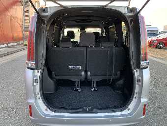 TOYOTA ESQUIRE 2019 Image 17