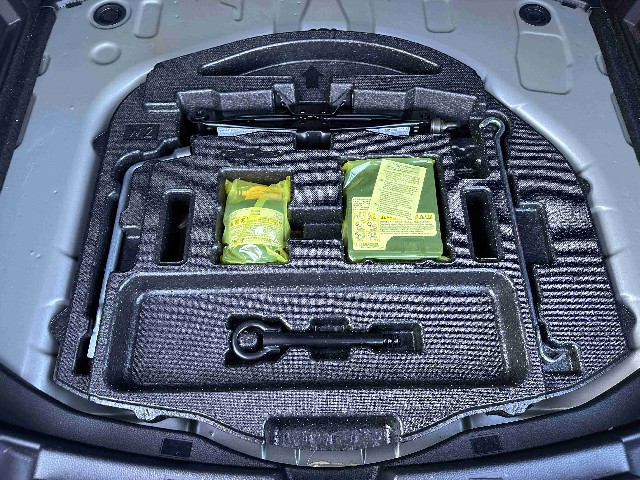 TOYOTA COROLLA TOURING 2019 Image 23