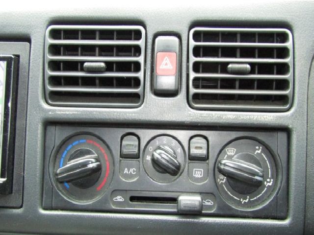 MAZDA BONGO FRIENDEE 2000 Image 38