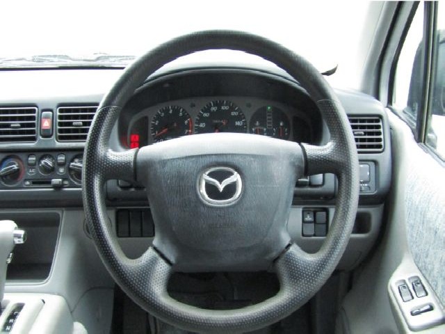 MAZDA BONGO FRIENDEE 2000 Image 43