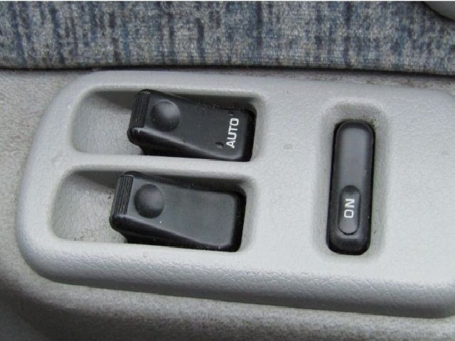 MAZDA BONGO FRIENDEE 2000 Image 46