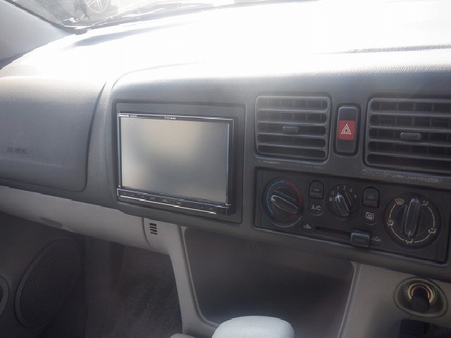 MAZDA BONGO FRIENDEE 2000 Image 62