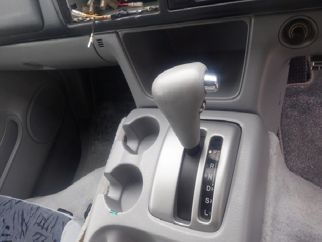 MAZDA BONGO FRIENDEE 2002 Image 36