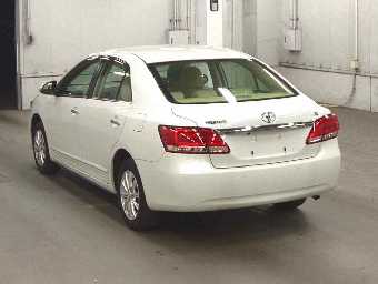 TOYOTA PREMIO 2021 Image 3