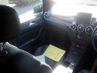 MERCEDES BENZ B CLASS 2014 Image 9