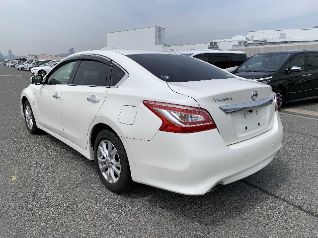 NISSAN TEANA 2018 Image 19