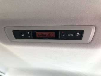 TOYOTA NOAH 2019 Image 10