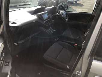 TOYOTA NOAH 2019 Image 8