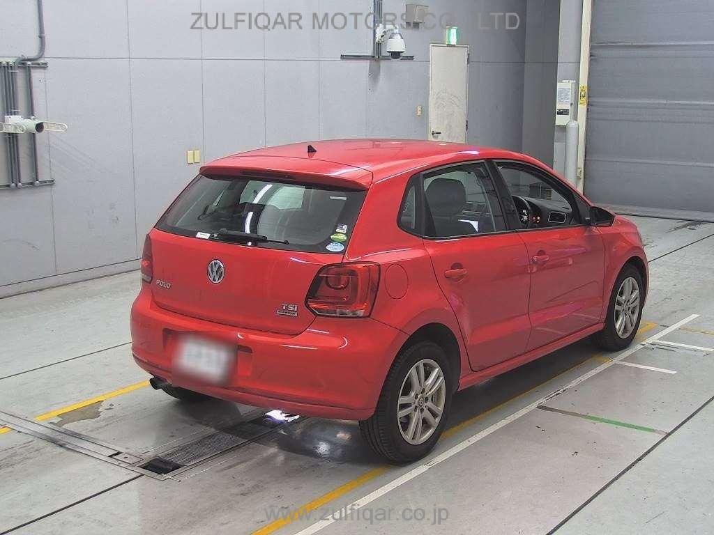 VOLKSWAGEN POLO 2014 Image 2