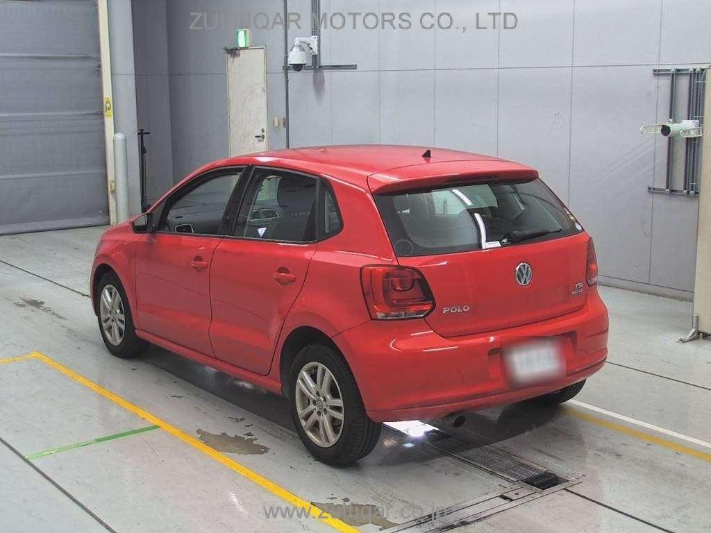 VOLKSWAGEN POLO 2014 Image 6