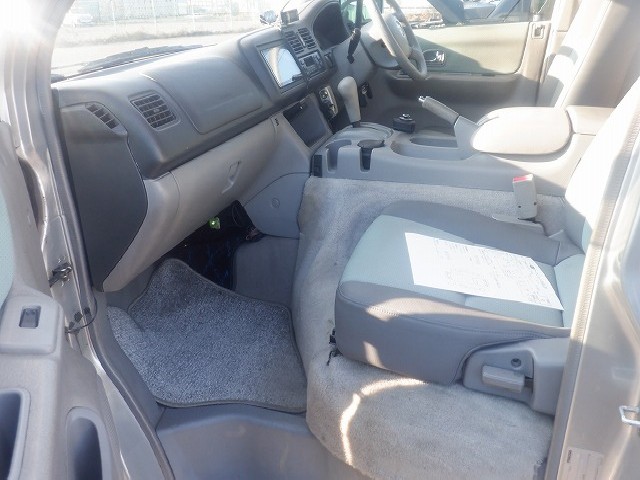 MAZDA BONGO FRIENDEE 2006 Image 22