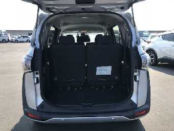 TOYOTA SIENTA 2019 Image 9