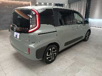 TOYOTA SIENTA 2023 Image 7