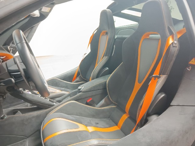 MCLAREN 720S 2022 Image 32