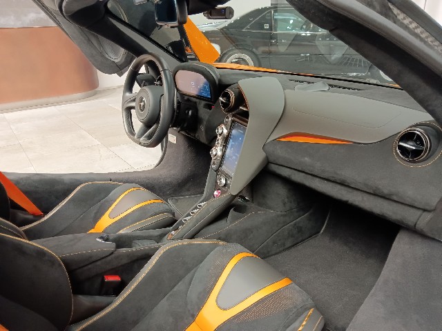 MCLAREN 720S 2022 Image 34