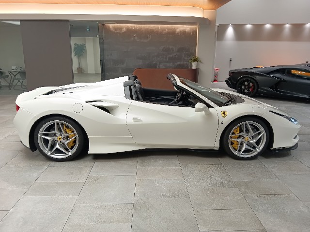 FERRARI F8 SPIDER 2023 Image 21