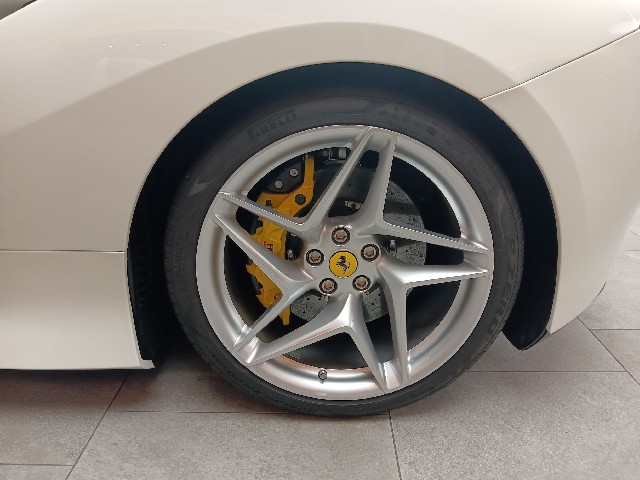 FERRARI F8 SPIDER 2023 Image 34