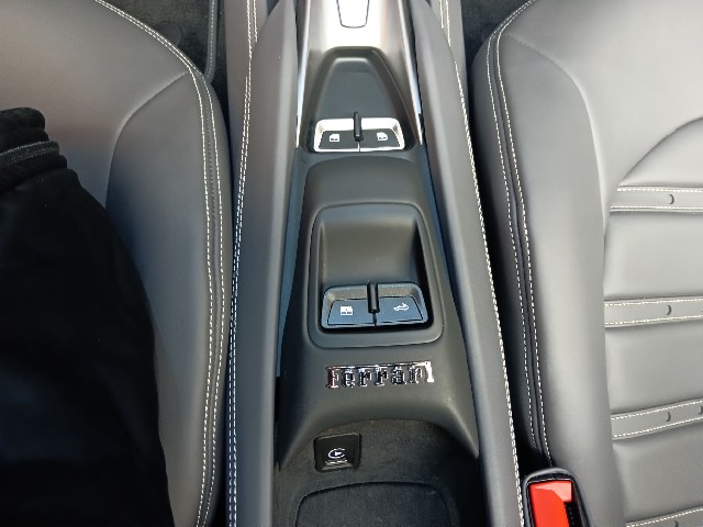 FERRARI F8 SPIDER 2023 Image 59