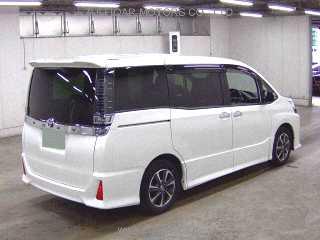 TOYOTA VOXY 2020 Image 5