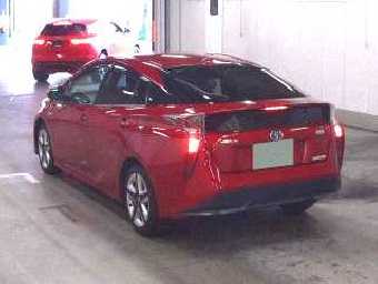 TOYOTA PRIUS 2018 Image 2
