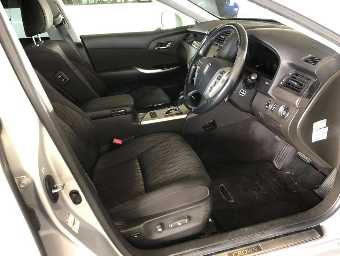 TOYOTA CROWN 2012 Image 5