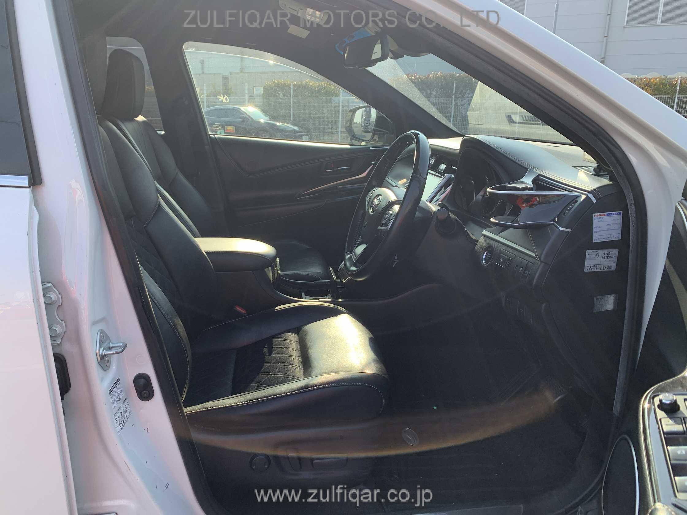 TOYOTA HARRIER 2020 Image 12