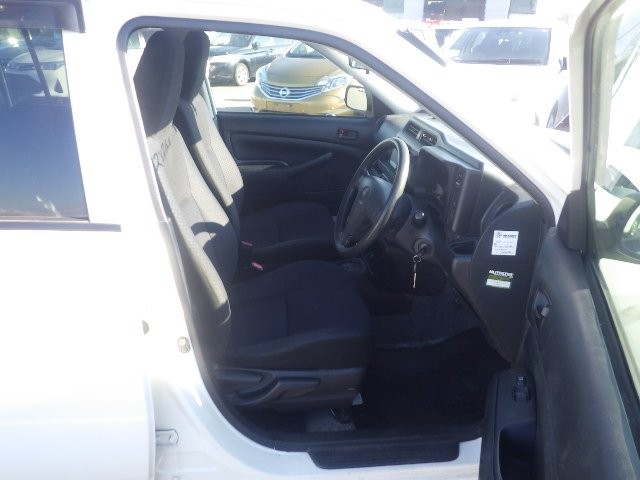 TOYOTA PROBOX 2019 Image 25