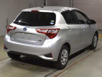 TOYOTA VITZ 2019 Image 2