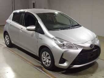 TOYOTA VITZ 2019 Image 3
