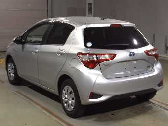 TOYOTA VITZ 2019 Image 4