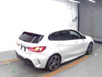 BMW 1 SERIES 2023 Image 5