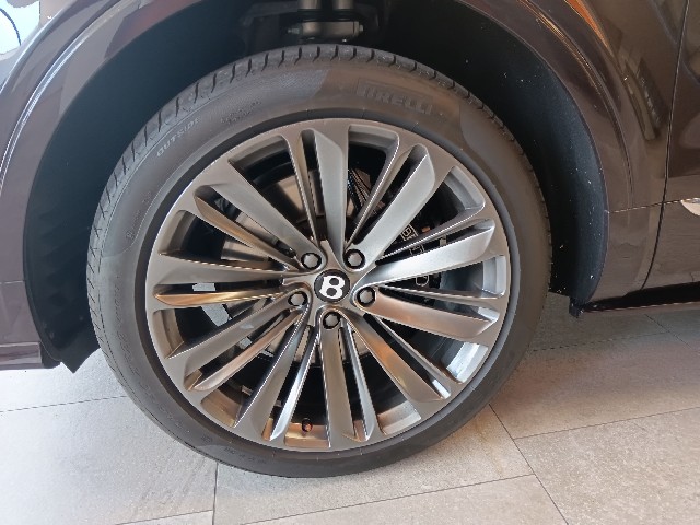 BENTLEY BENTAYGA 2021 Image 19
